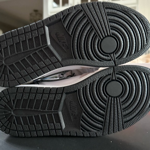 Jordan 1 high OG Prototype size 8 Condition New - Picture 8 of 13